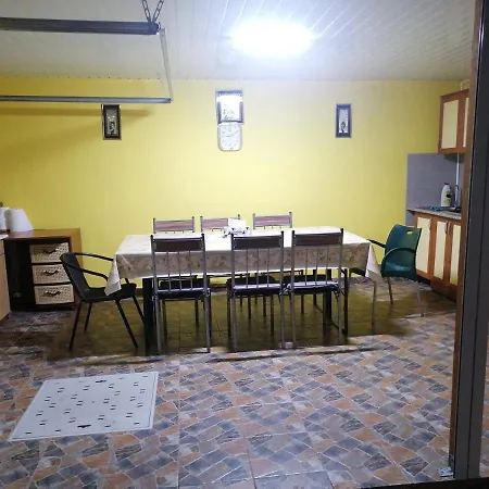 Casa Razvan-cristian منزل للإقامة *
